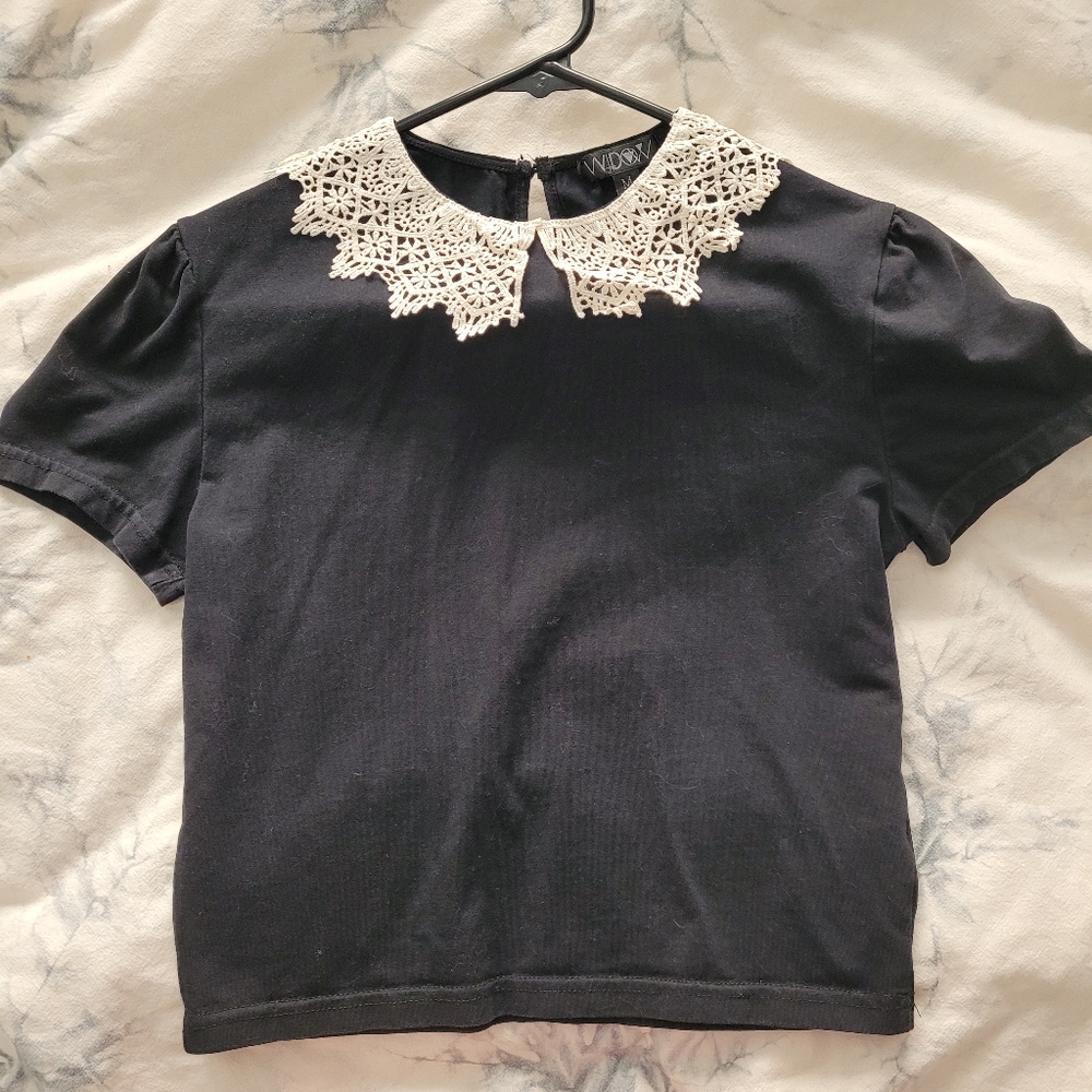 Widow Black Scalloped Crop T Shirt